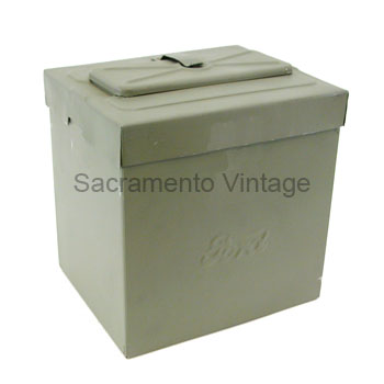 [03900-1] BATTERY BOX- Script 1921-27