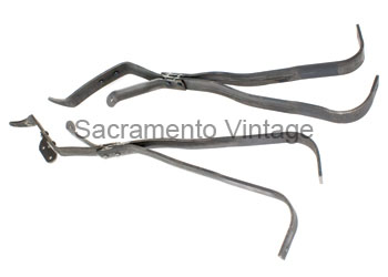[04498] BUMPER MOUNTING BRACKETS-  REAR / FOR SPLIT FACE BUMPERS L&R 1926-27