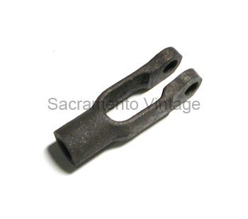 [05556] CLUTCH ADJUSTING ROD CLEVIS 1932-48