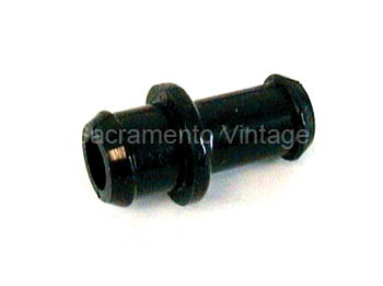 [207466] CRANKCASE VENT HOSE NIPPLE 1971-75 6 CYL.