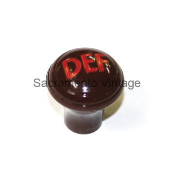 [06427-10-1] DEFROSTER PULL KNOB - MAROON 1942