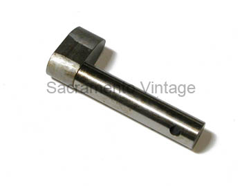 [03287] EMERGENCY BRAKE CAMSHAFT- RIGHT 1926-27