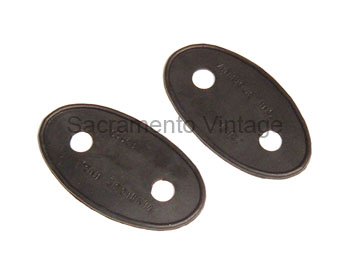 [06100] HEADLAMP BAR TO FENDER PADS- w/ BEAD PASSENGER & PU  1932-34