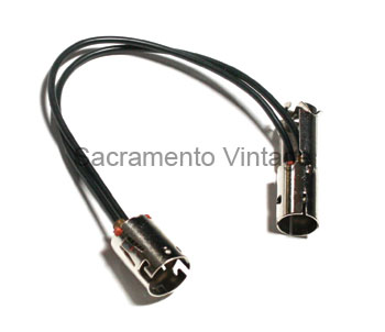 [00685-1] HEADLAMP SOCKET- ONE BULB 1928-29-use 685-00 and cut off parking socket