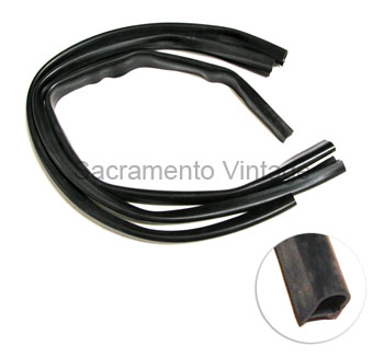[06345-4] LOWER DOOR SEAL- PASSENGER 1938-39 FORDOR - CUT 1 IN HALF FOR REAR