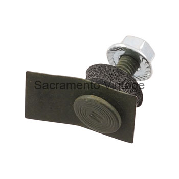 [201231] MOLDING CLIP FENDER 3 5/8in 1970-72 OFFSET STUD