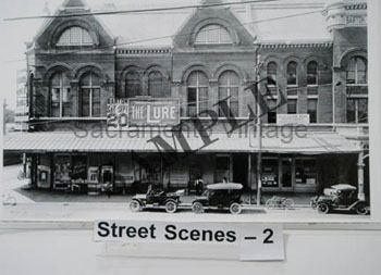 [01919-S-2] PICTURE- 1919 STREET SCENE WITH CYCLE & THE LURE