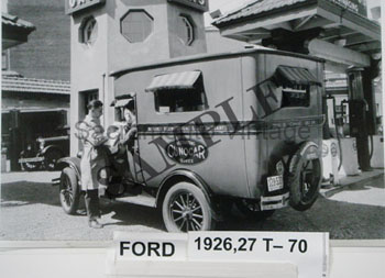 [01926,27-T-70] PICTURE- 1926 SPECIAL BODIED VAN, MOBILE BOOKKEEPING SERVICE