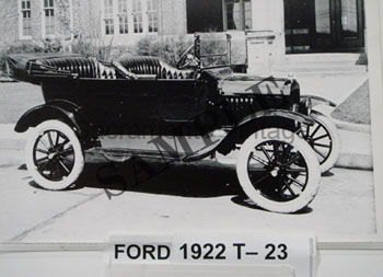 [01922-T-23] PICTURE- TOURING, TOP DOWN, SIDE VIEW 1922