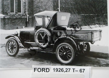 [01926,27-T-67] PICTURE- ROADSTER PICKUP W/SIDE CURTAINS 1926-27