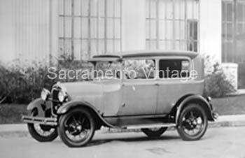 [01928-29-16] PICTURE- TUDOR SEDAN 3/4 FRONT VIEW 1928-29