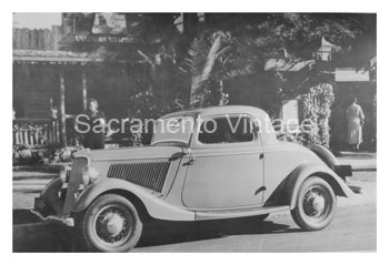 [01934-25] PICTURE-3 WINDOW COUPE 3/4 FT VIEW