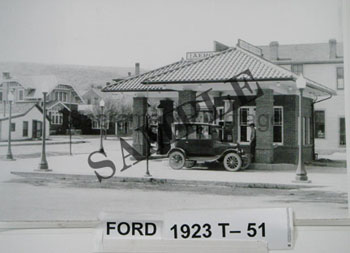 [01923-T-51] PICTURE-4-DOOR, station 1923