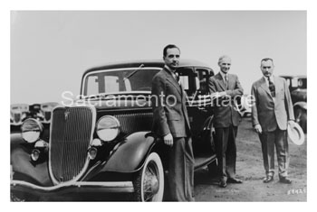 [01934-28] PICTURE-4/DR SEDAN W/HENRY & EDSEL