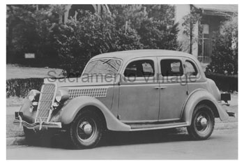 [01935-13] PICTURE-4DR.TRUNKBACK SEDAN 1935