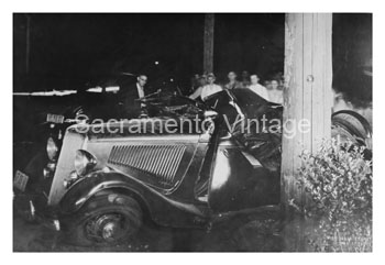 [01934-30] PICTURE-5/WINDOW IN WRECK W/POLE