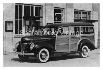 [01940-15] PICTURE-DLX STATION WGN 3/4FT VIEW 1940