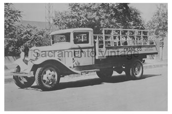 [01934-22] PICTURE-LARGE FLATBED PLUMBING TRK