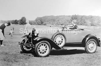 [01930-31-3] PICTURE-ROADSTER  TOP AND WINDSHIELD DOWN 1930-31