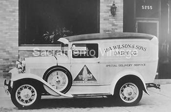 [01930-31-32] PICTURE-SEDAN/DEL.SD.VIEW 1930-31
