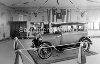 [01928-29-25] PICTURE- TUDOR DISPLAY 1928-29