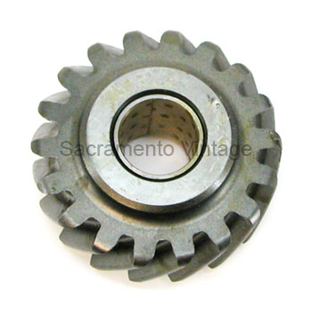 [05619] REVERSE IDLER GEAR-18 HELICAL 1936-50 PASS 1936-5O PU