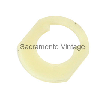 [207580] SHIFT ARM PLASTIC SPACER 1965-72
