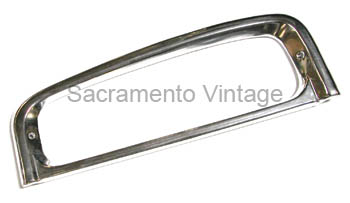 [207969-1] TAIL LIGHT BEZEL L.H STYLESIDE 1973-79