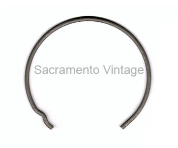 [03941-1] TAILLAMP LENS RETAINER 1916-25