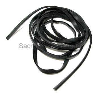 [498435-1] TRUNK COMPARTMENT OPENING SEAL ON LIP OF BODY 1949-51 CAR